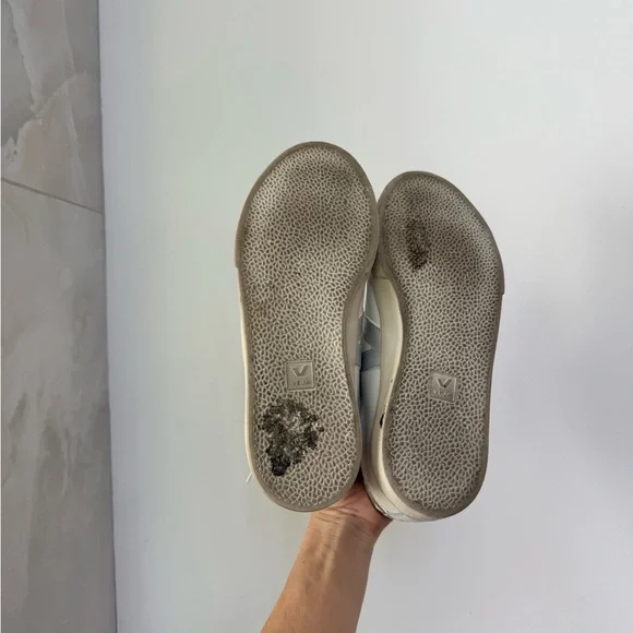 Veja Esplar Logo Leather model in White and Silver - Picture 11 of 12